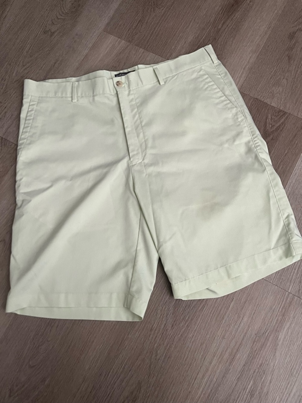 Peter Millar Pale Green Flat-Front Crown Sport Shorts size 36